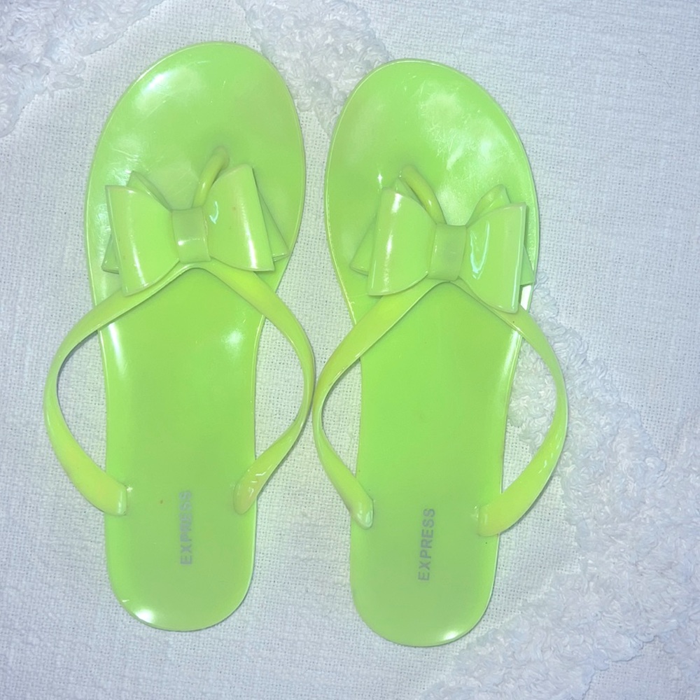 Bow Flip Flops